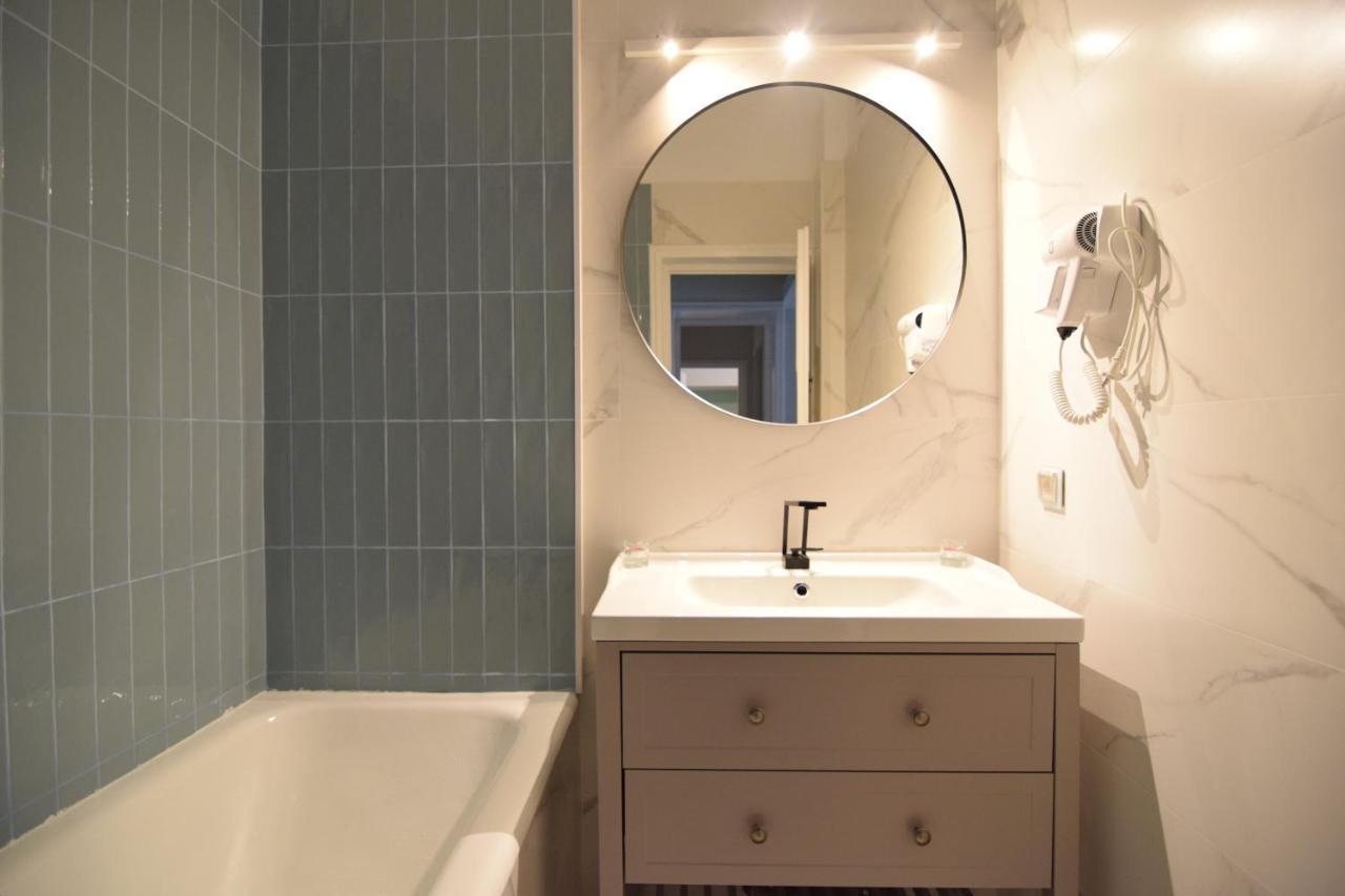 Beautiful Apartment In Old City Bucureşti Ngoại thất bức ảnh