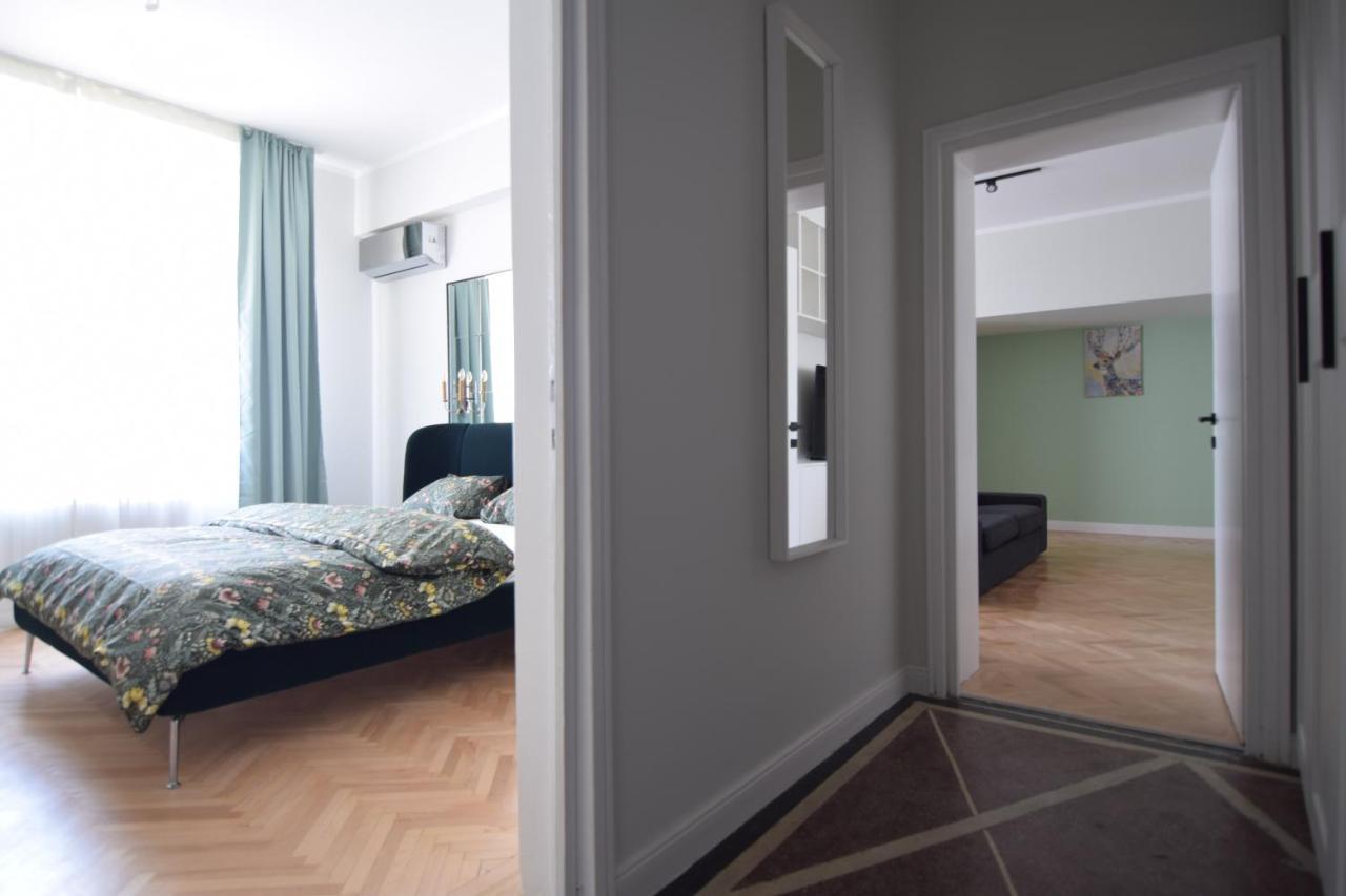 Beautiful Apartment In Old City Bucureşti Ngoại thất bức ảnh